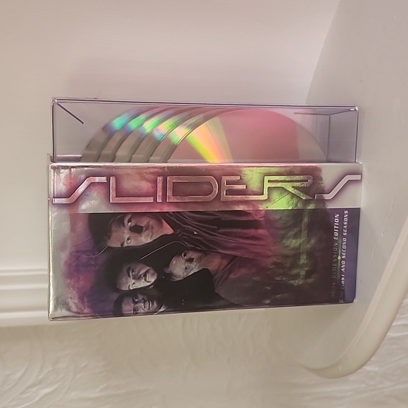 Sliders: Dual-Dimension Edition - First & Second Seasons (6-Disc, DVD, 2004) - Picture 2 of 3